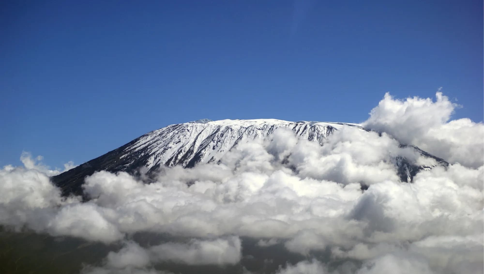 Summit sunrise · Uhuru